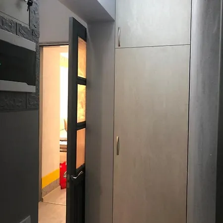 Apartment Devolano 1 *